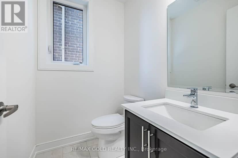 27 Mundell Road — photo 17 of 38
