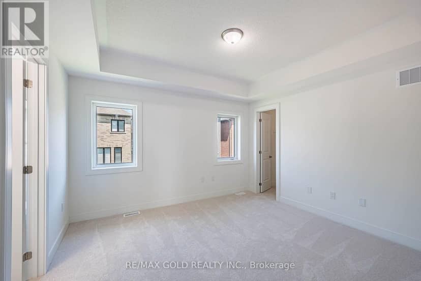 27 Mundell Road — photo 23 of 38