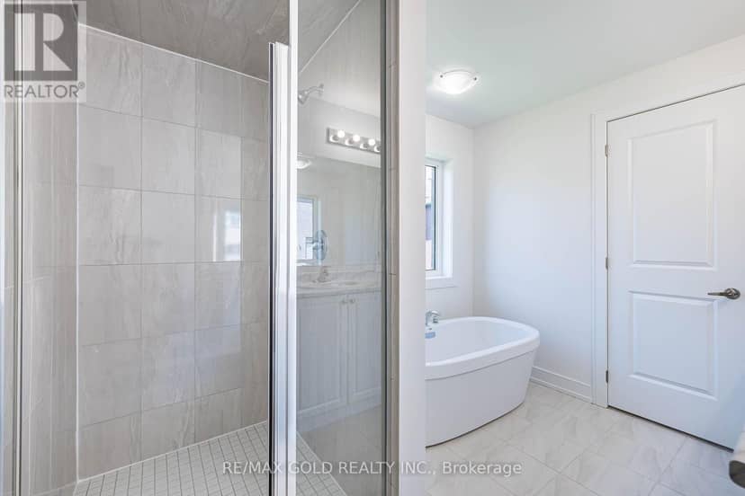 27 Mundell Road — photo 26 of 38