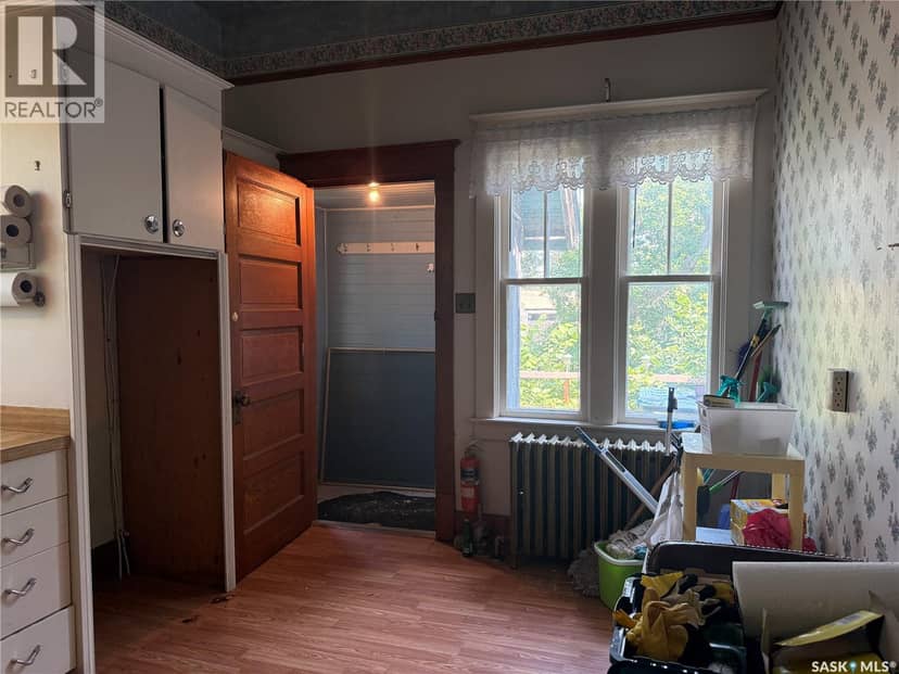 1014 Iroquois STREET W — photo 15 of 40