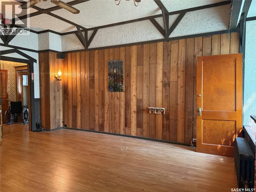 1014 Iroquois STREET W — photo 25 of 40