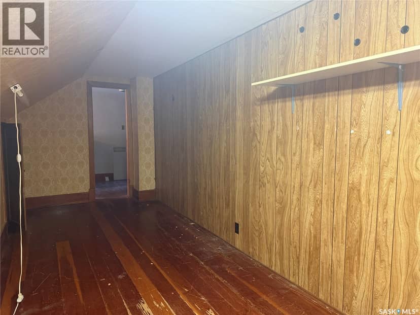 1014 Iroquois STREET W — photo 34 of 40