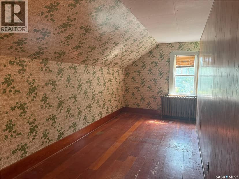 1014 Iroquois STREET W — photo 35 of 40