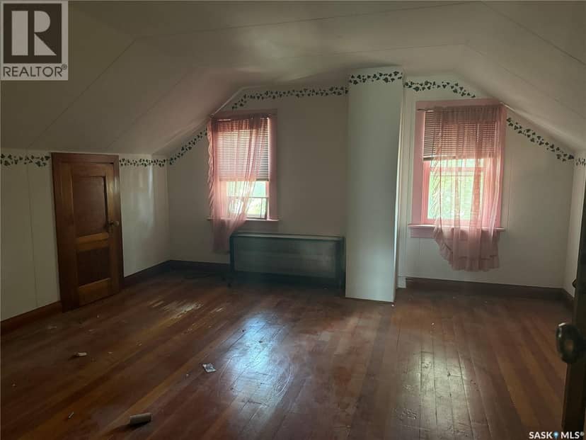 1014 Iroquois STREET W — photo 40 of 40