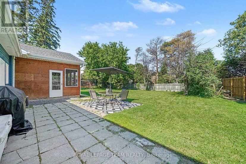 2477 Merivale Road — photo 30 of 34