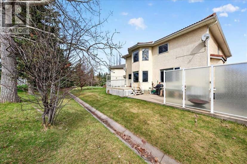 98 Hampstead Circle NW — photo 31 of 40