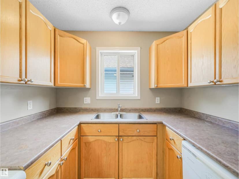 12027 105 ST NW — photo 10 of 40