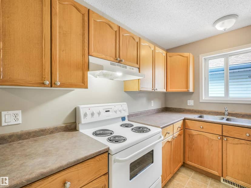 12027 105 ST NW, Edmonton, photo 8