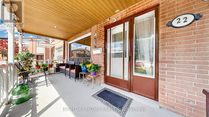 22 Brigham Court, Toronto, photo 2