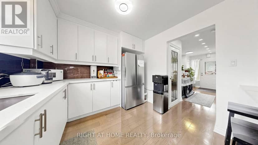 22 Brigham Court, Toronto, photo 6