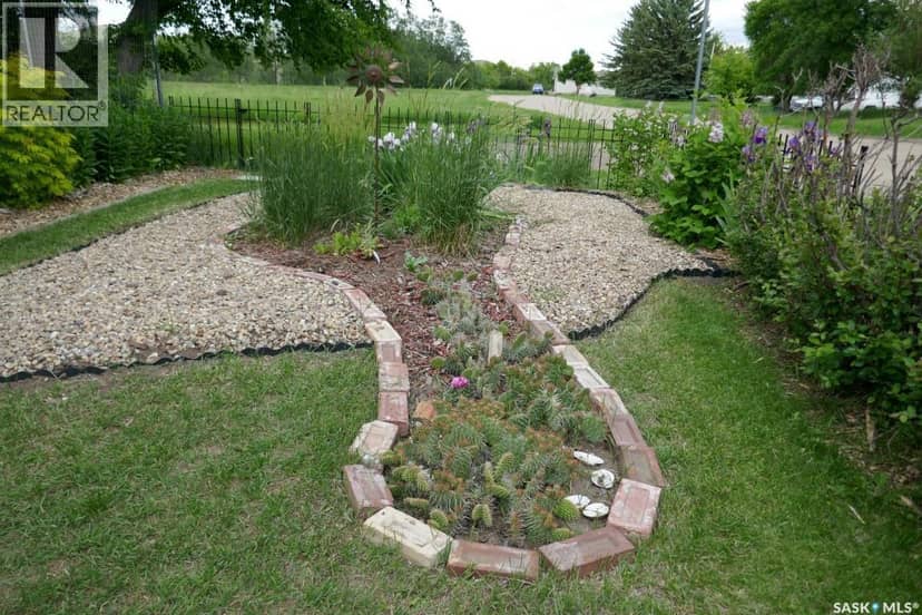 203 Pottery STREET — photo 39 of 40
