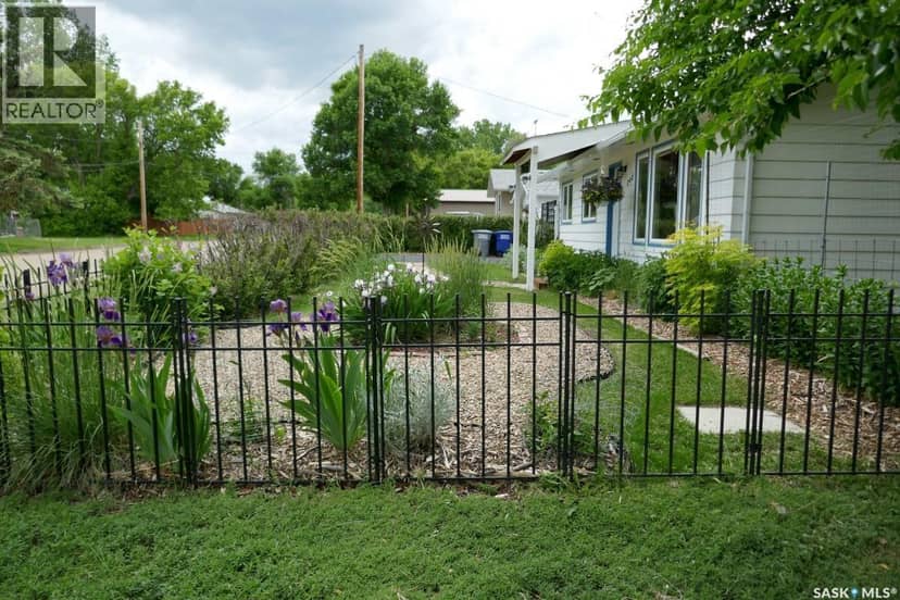 203 Pottery STREET — photo 38 of 40