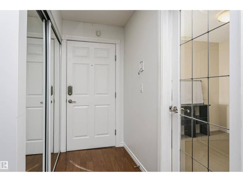 #106 12110 106 AV NW, Edmonton, photo 8