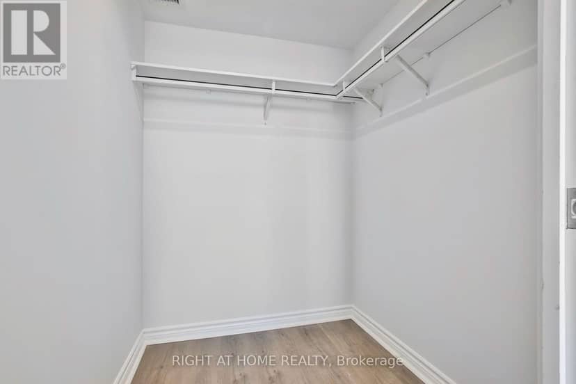 626 - 18 Mondeo Drive — photo 17 of 40