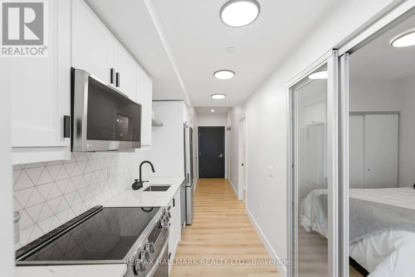 1403 - 5 Wellington Street S — photo 10 of 34