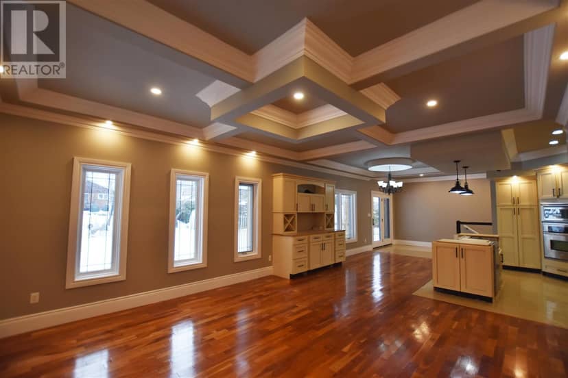 562 Wilson ST — photo 10 of 36
