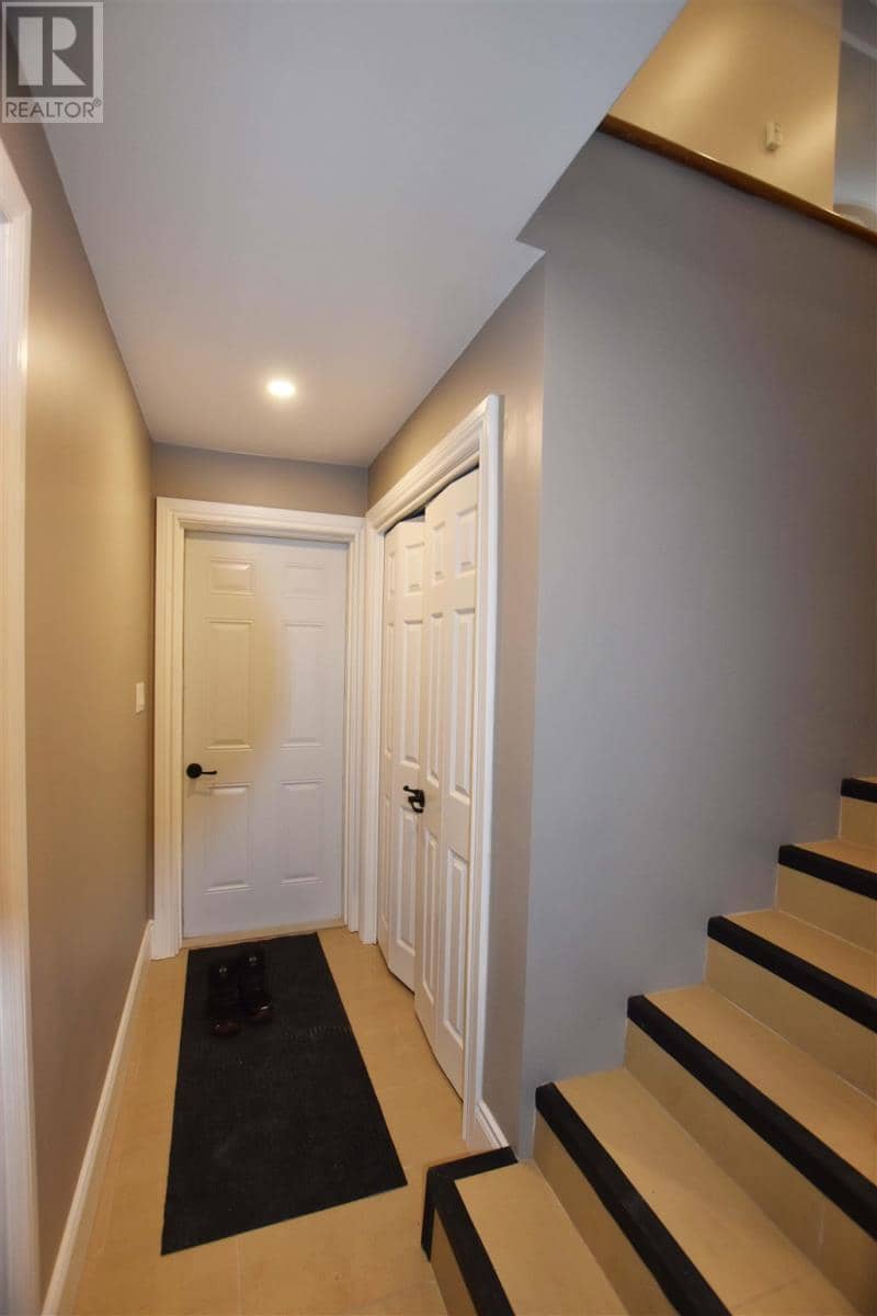 562 Wilson ST — photo 27 of 36