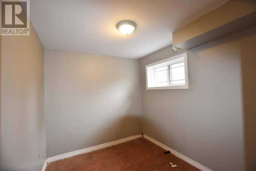 562 Wilson ST — photo 31 of 36
