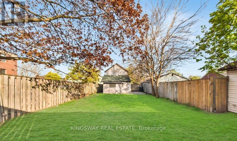 195 Randi Road — photo 6 of 6