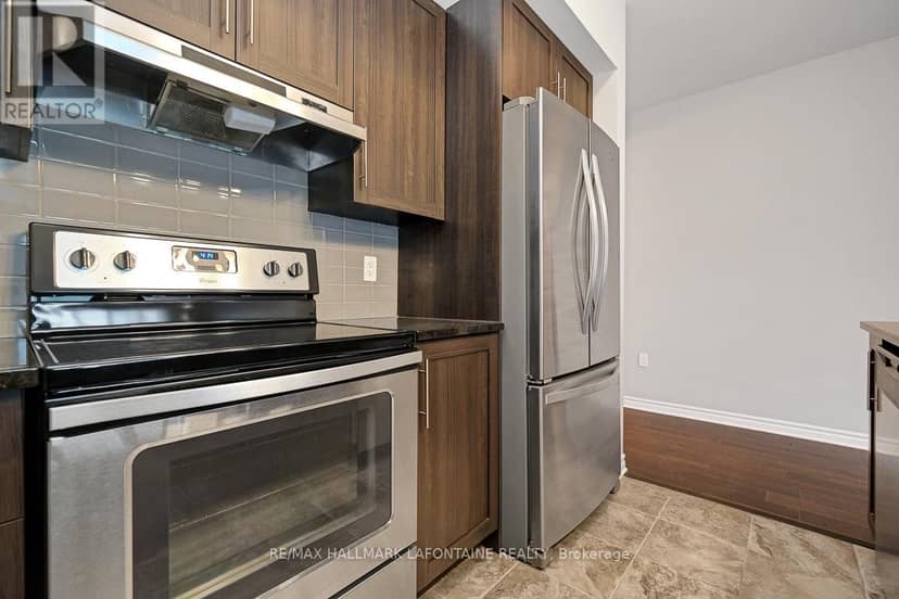 114 - 120 Prestige Circle — photo 16 of 35