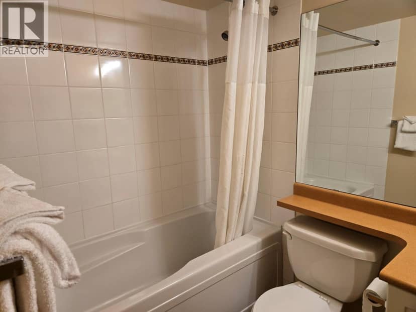2060 Summit Drive Unit# 114, Panorama, photo 4