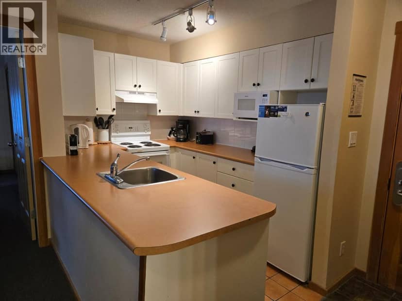 2060 Summit Drive Unit# 114, Panorama