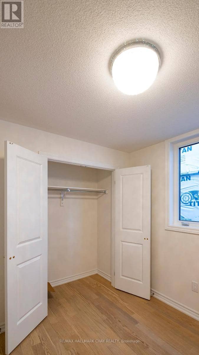 64 Hillcroft Way — photo 20 of 31