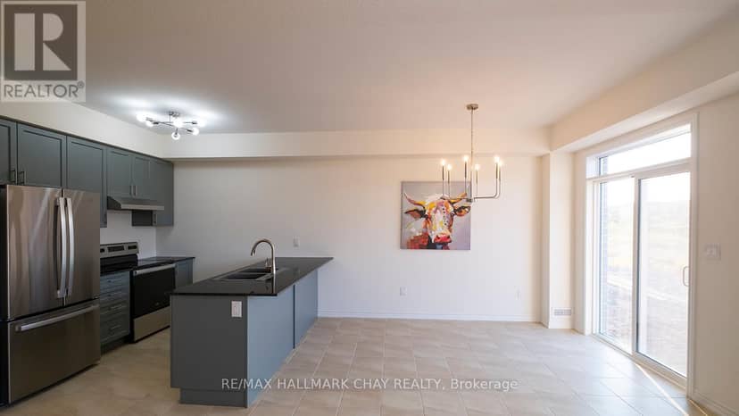 64 Hillcroft Way — photo 9 of 31