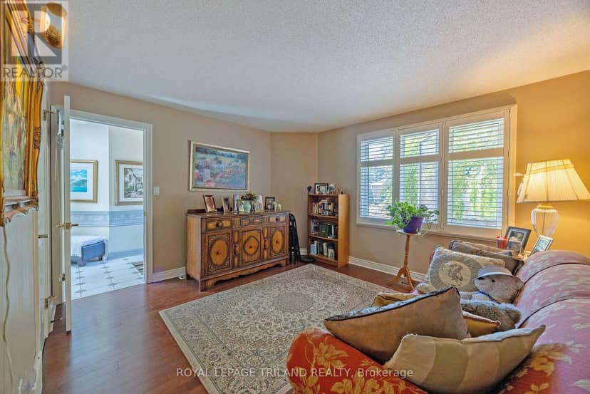 40 - 2 Cadeau Terrace — photo 18 of 36