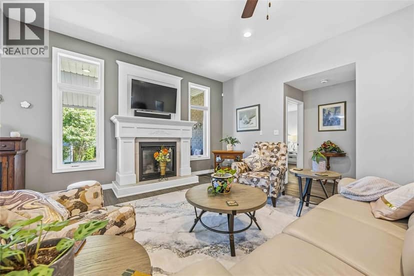 212 Basquiat Crescent — photo 10 of 40