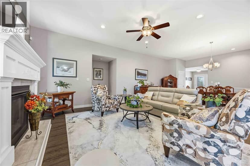 212 Basquiat Crescent — photo 11 of 40