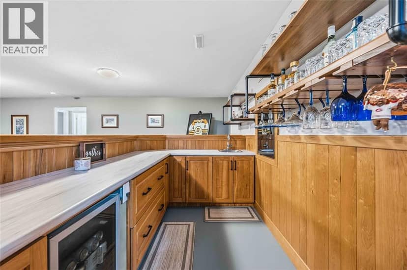 212 Basquiat Crescent — photo 31 of 40