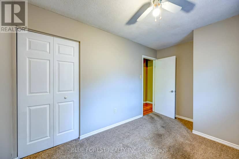 132 Ardsley Crescent — photo 17 of 33