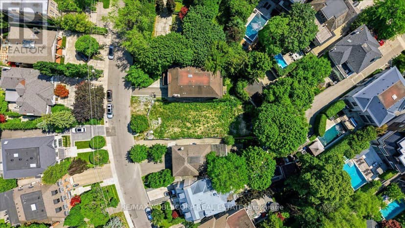 180 Dunvegan Road — photo 4 of 40