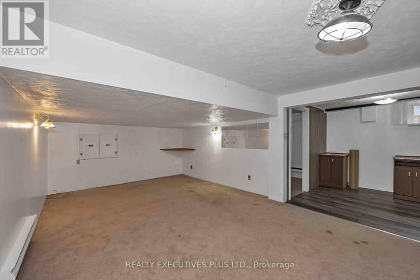 366 Charron Street — photo 26 of 36