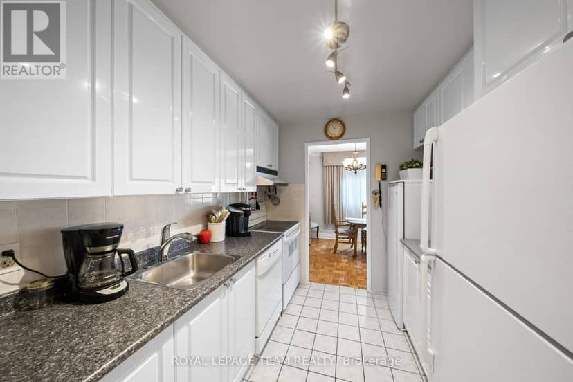 1010 - 2625 Regina Street — photo 13 of 40