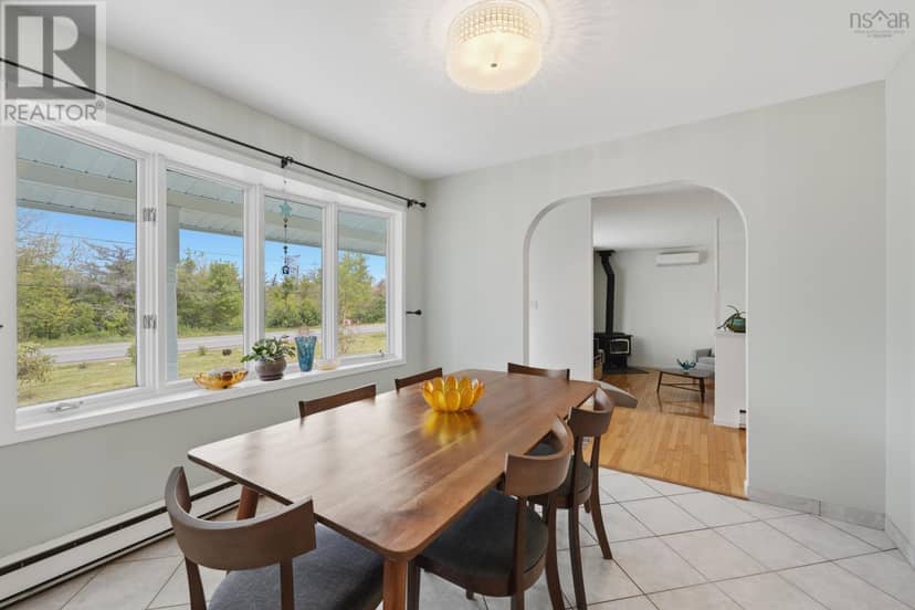 7784 Highway 101 — photo 31 of 40
