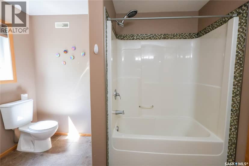 130 Carwin Park DRIVE — photo 7 of 31