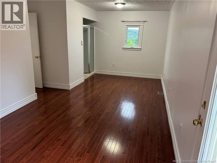 61 Hospital Street — photo 17 of 40