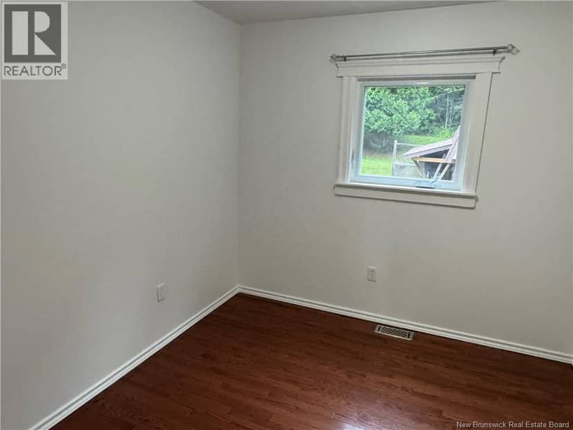 61 Hospital Street — photo 19 of 40