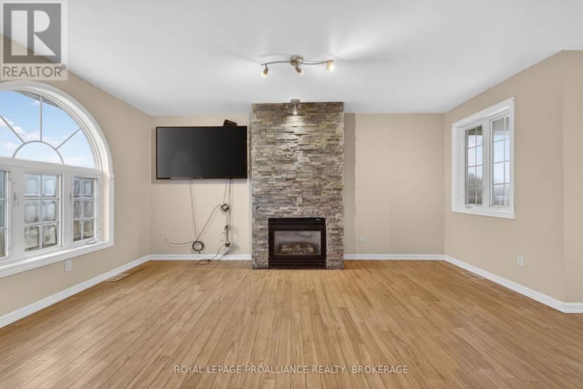 3081 Barnaby Court, Kingston, photo 4