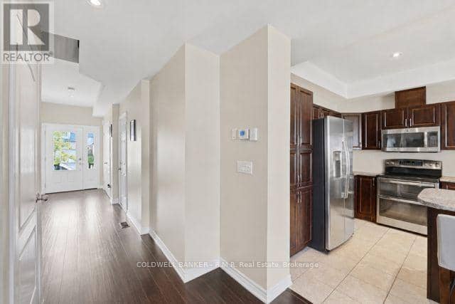 283 Rollings Street — photo 3 of 26