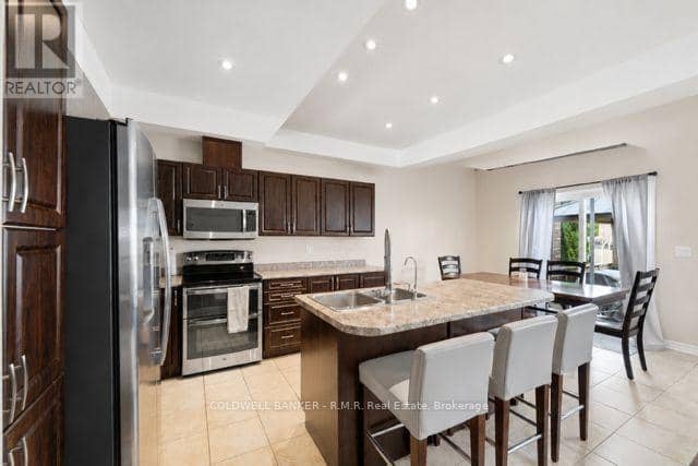 283 Rollings Street — photo 4 of 26