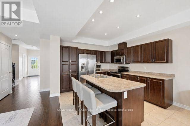 283 Rollings Street — photo 7 of 26
