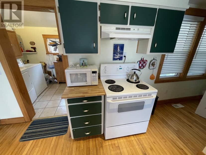 6481 Route 14 — photo 11 of 40