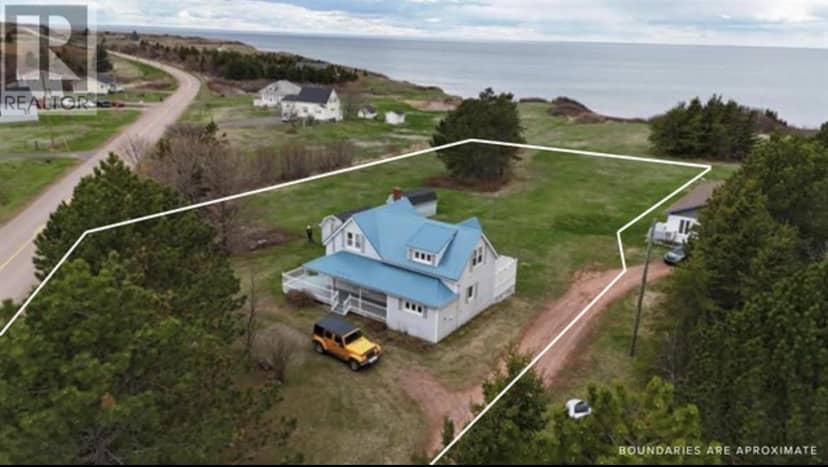6481 Route 14, Cape Wolfe, photo 2
