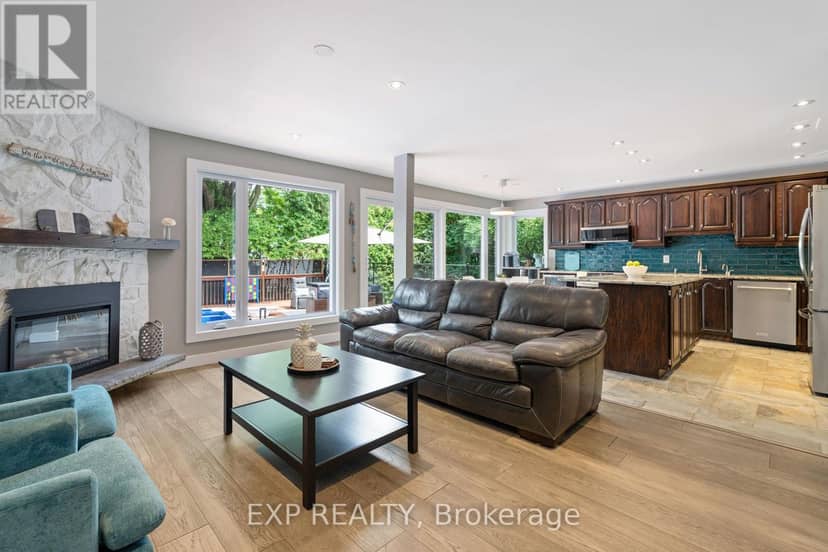 11 Roberta Crescent — photo 16 of 40