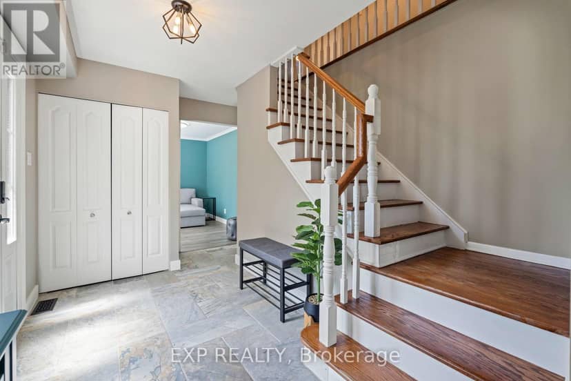 11 Roberta Crescent — photo 26 of 40