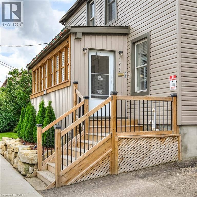 1346 KING Street E — photo 8 of 40