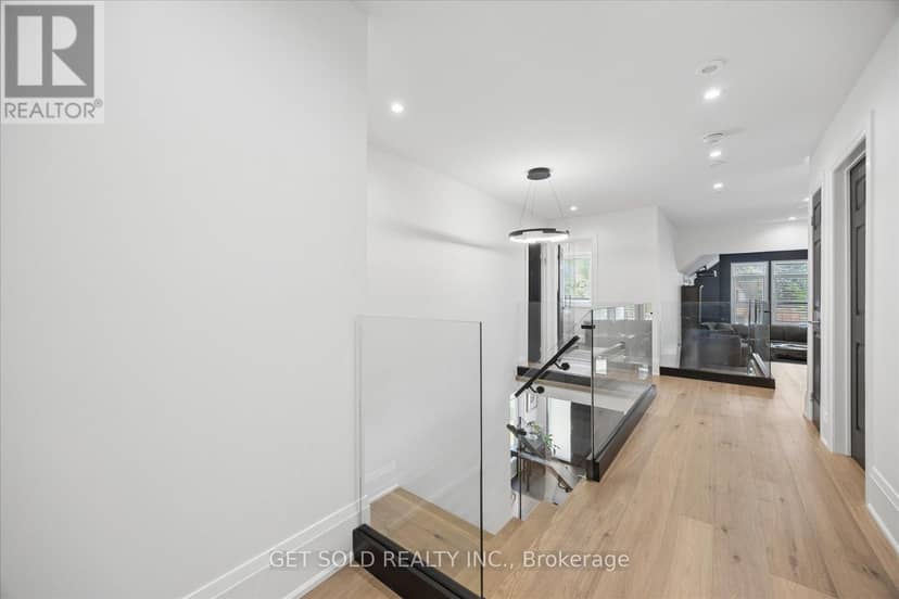 64 Spence Drive — photo 21 of 40